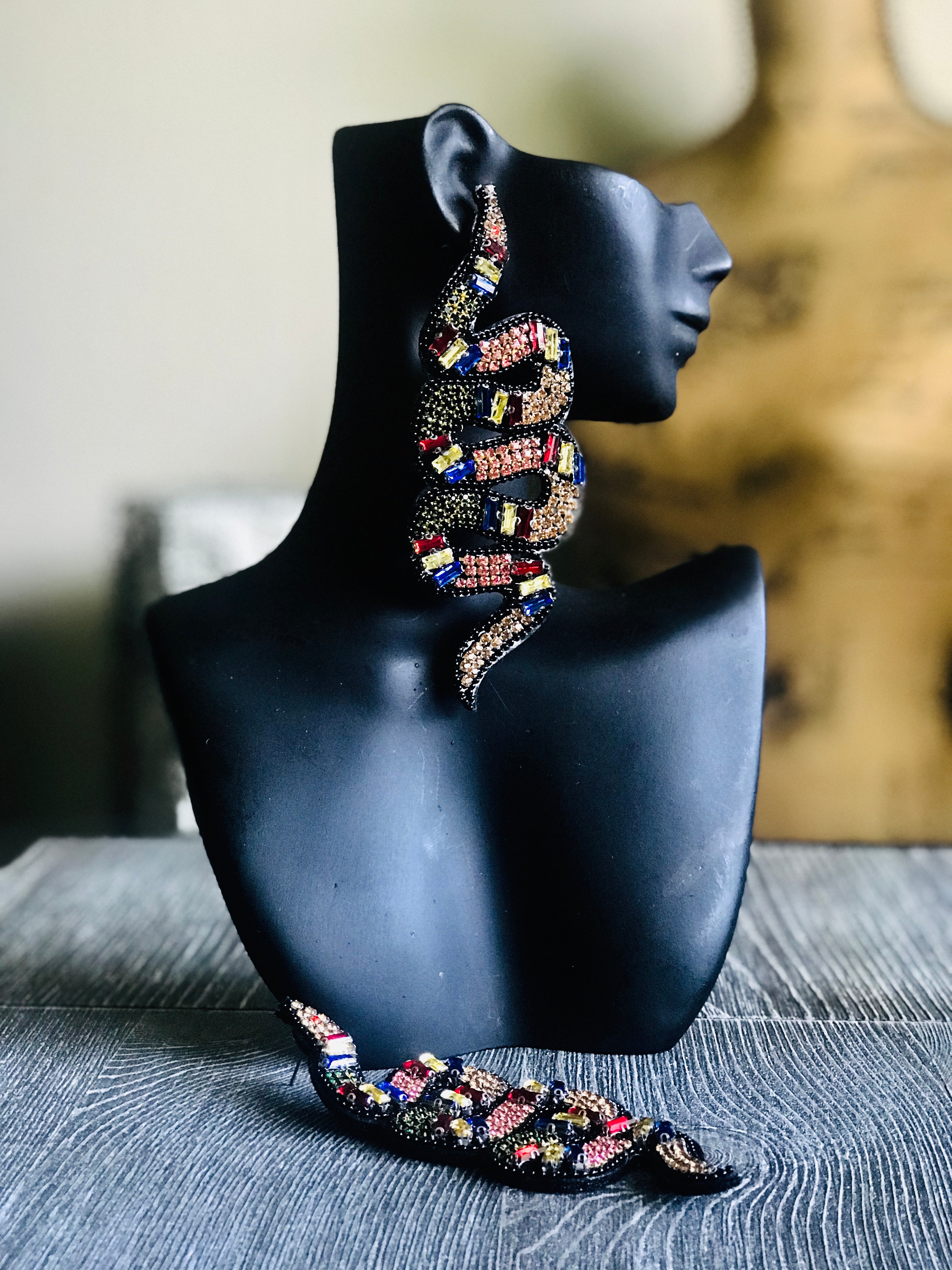 Rhinestone 2025 snake earrings