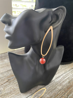 Modern Loop in Brass and Red