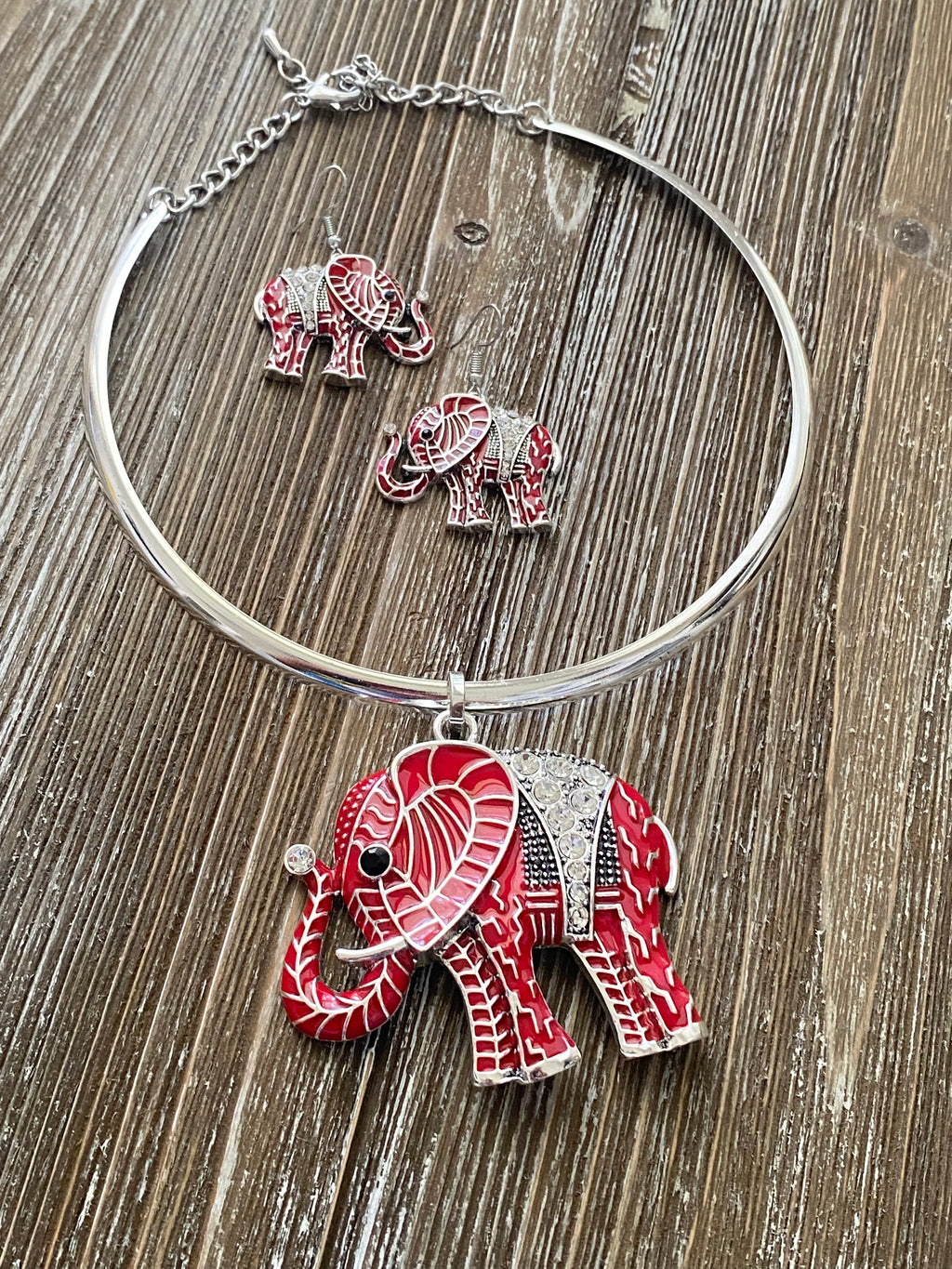 Red Herd Necklace and Earrings Set