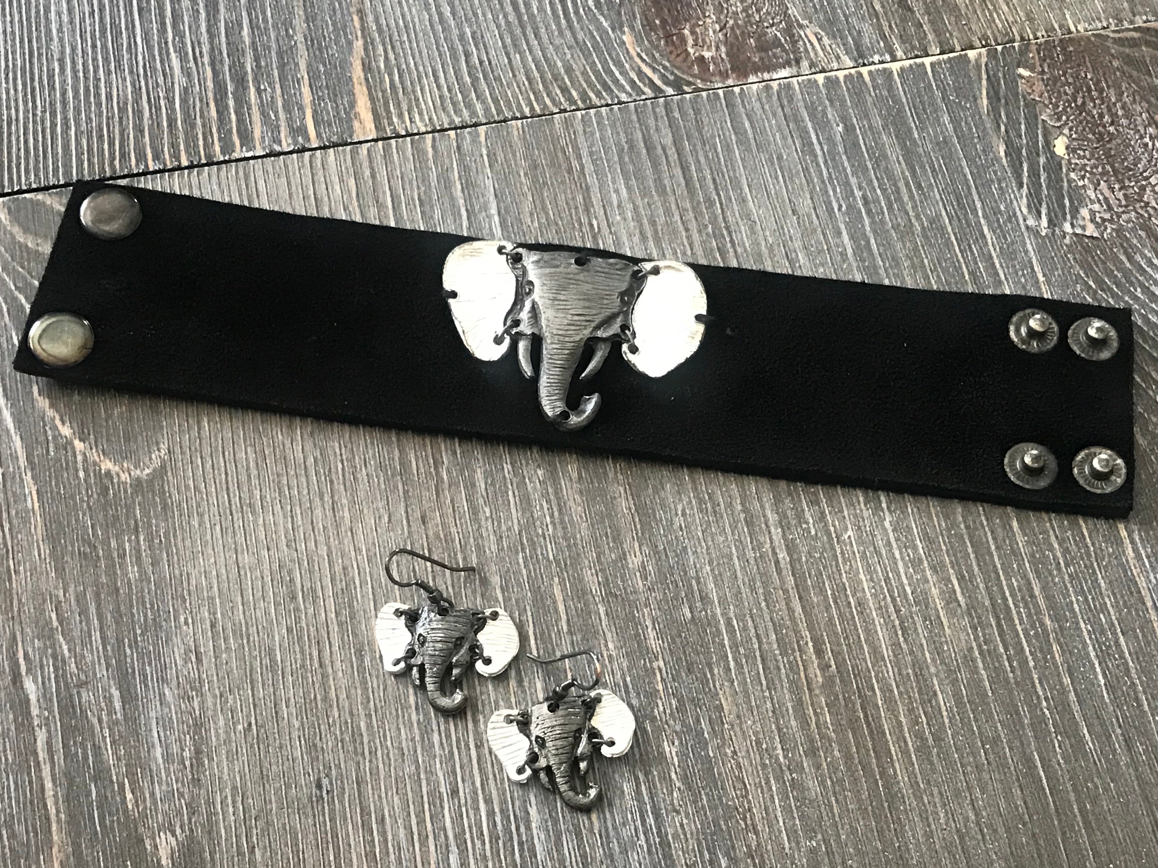 Bold New Herd Necklace and Earrings Set